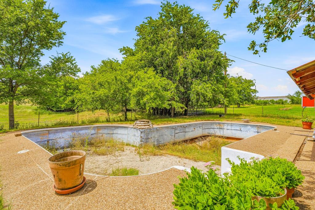 4106 Us-377 Property Photo 10