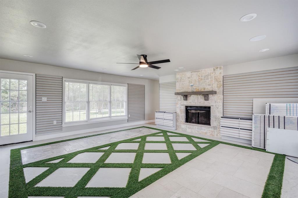 4877 Sam Rayburn Highway Property Photo 1