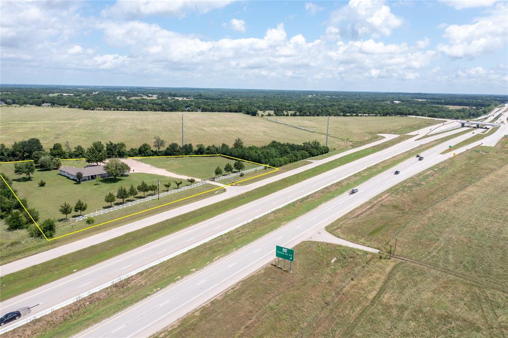 4877 Sam Rayburn Highway Property Photo 2