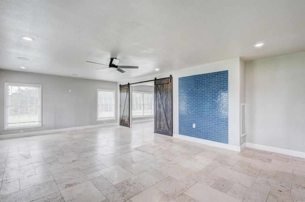 4877 Sam Rayburn Highway Property Photo 3