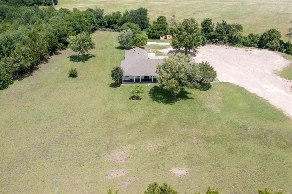 4877 Sam Rayburn Highway Property Photo 11