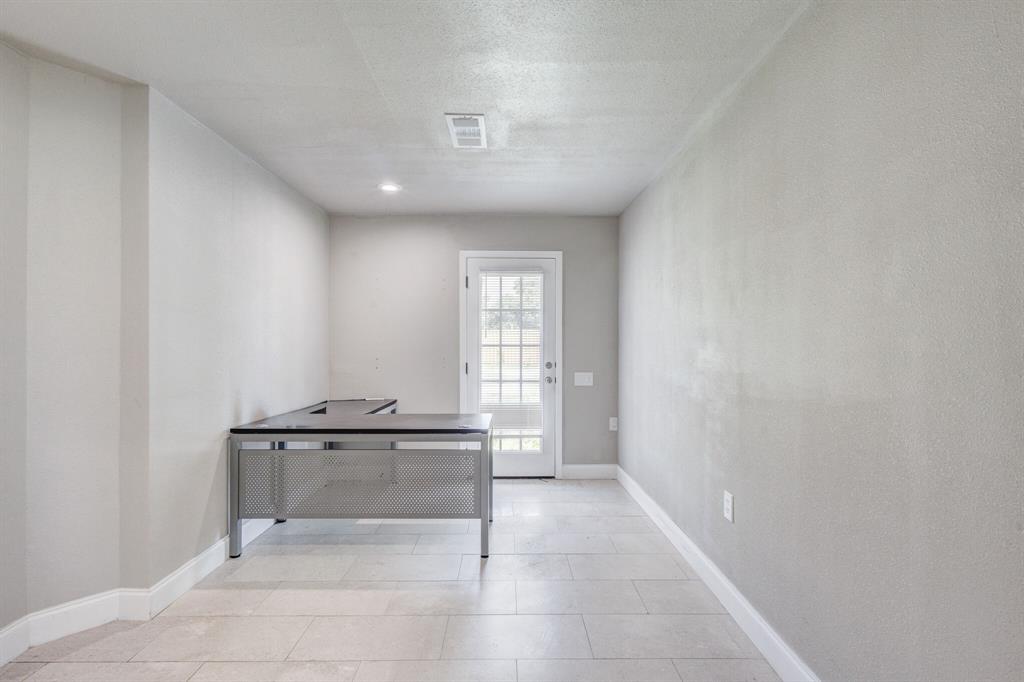 4877 Sam Rayburn Highway Property Photo 19