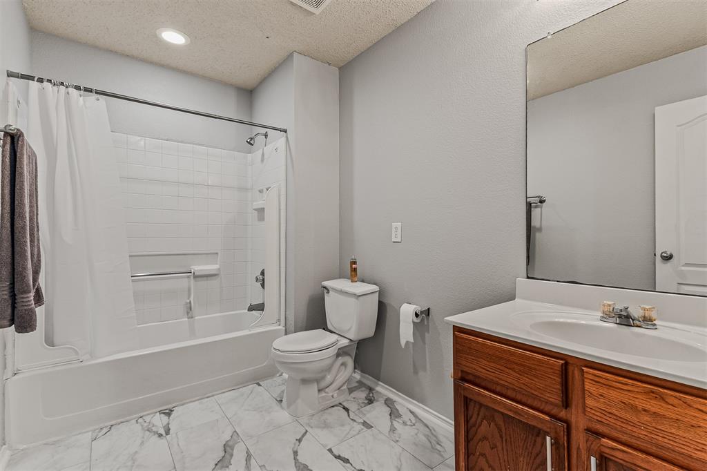 2177 Lone Pecan Drive Property Photo 25