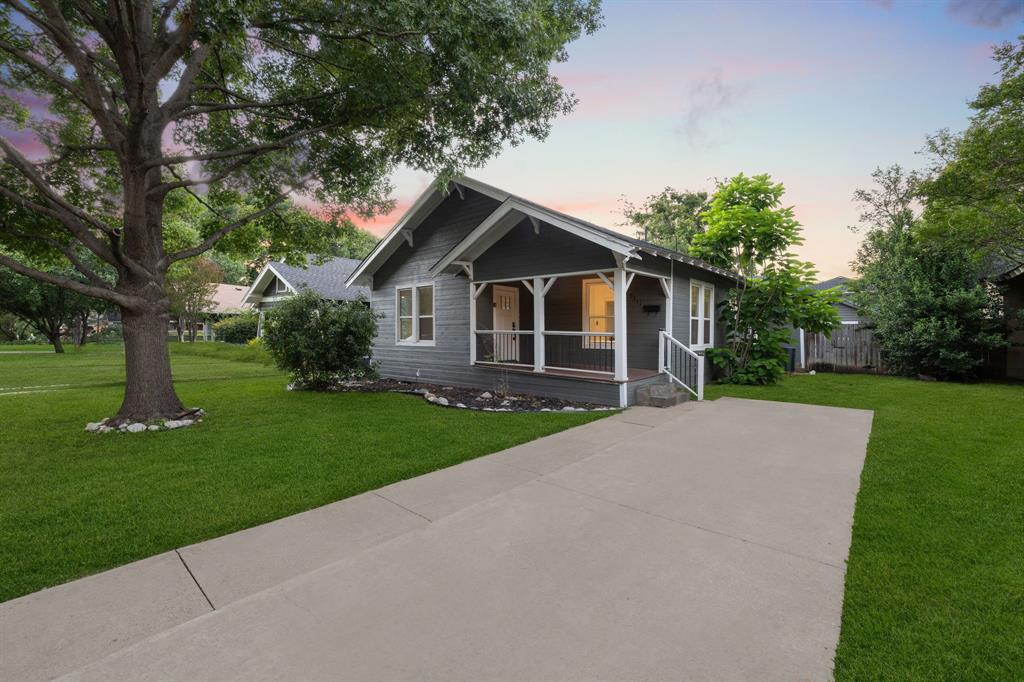 5311 Willis Avenue Property Photo 1