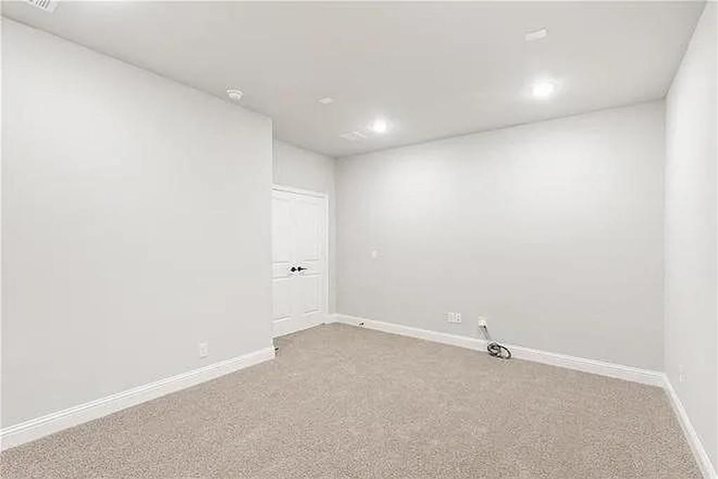 1012 Ridgehurst Road Property Photo 9