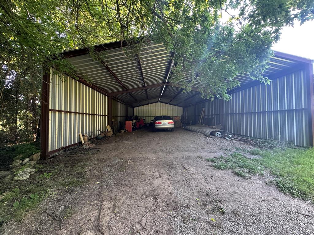 1002 6th Street Property Photo 3