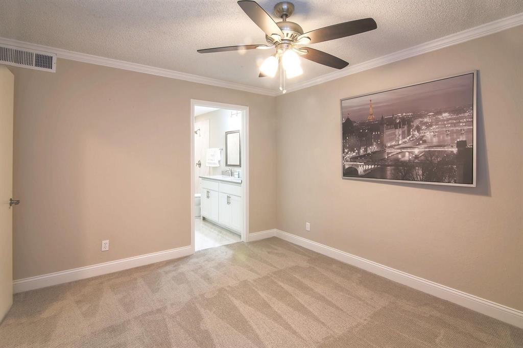821 Dublin Drive 219 Property Photo 12
