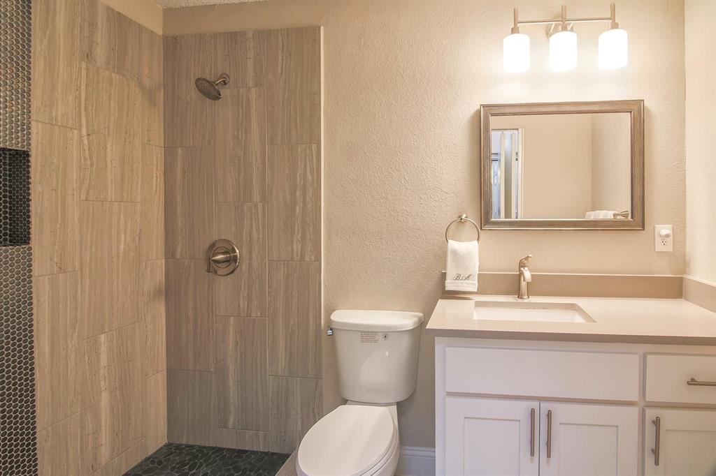 821 Dublin Drive 219 Property Photo 13