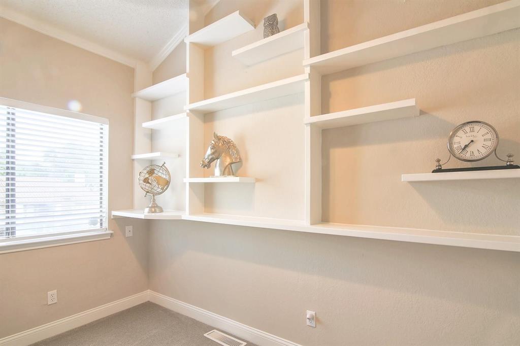821 Dublin Drive 219 Property Photo 18