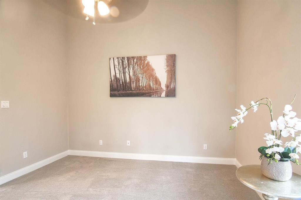 821 Dublin Drive 219 Property Photo 19