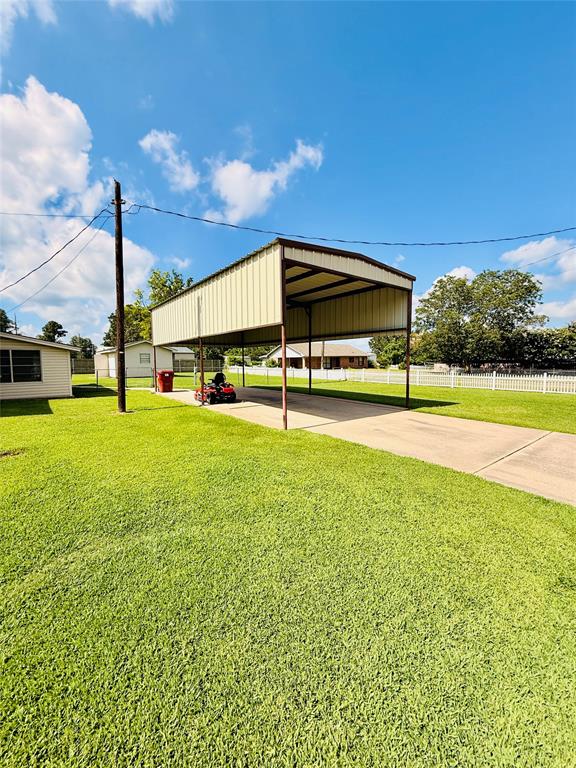 100 Vatra Street Property Photo 6