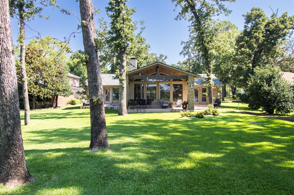 516 Arrowwood Beach Road Property Photo 1