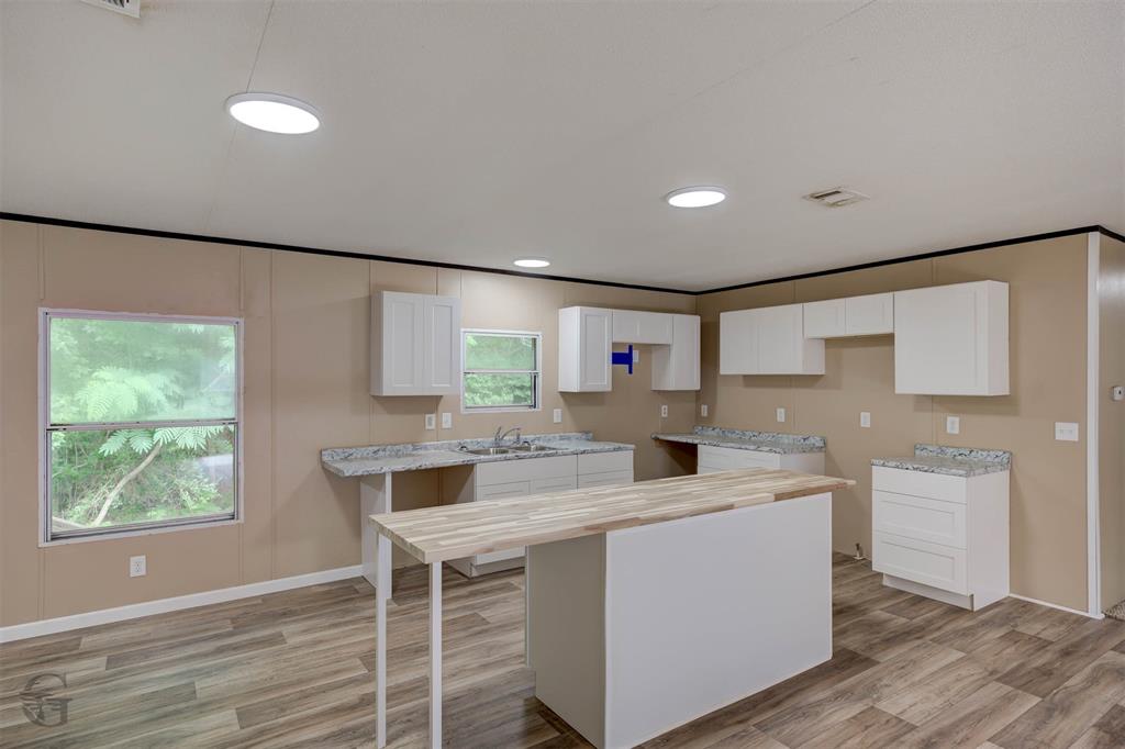 907 Ridge Road Property Photo 7
