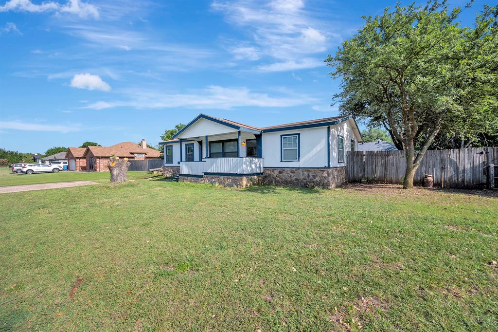 305 Branson Road Property Photo 2