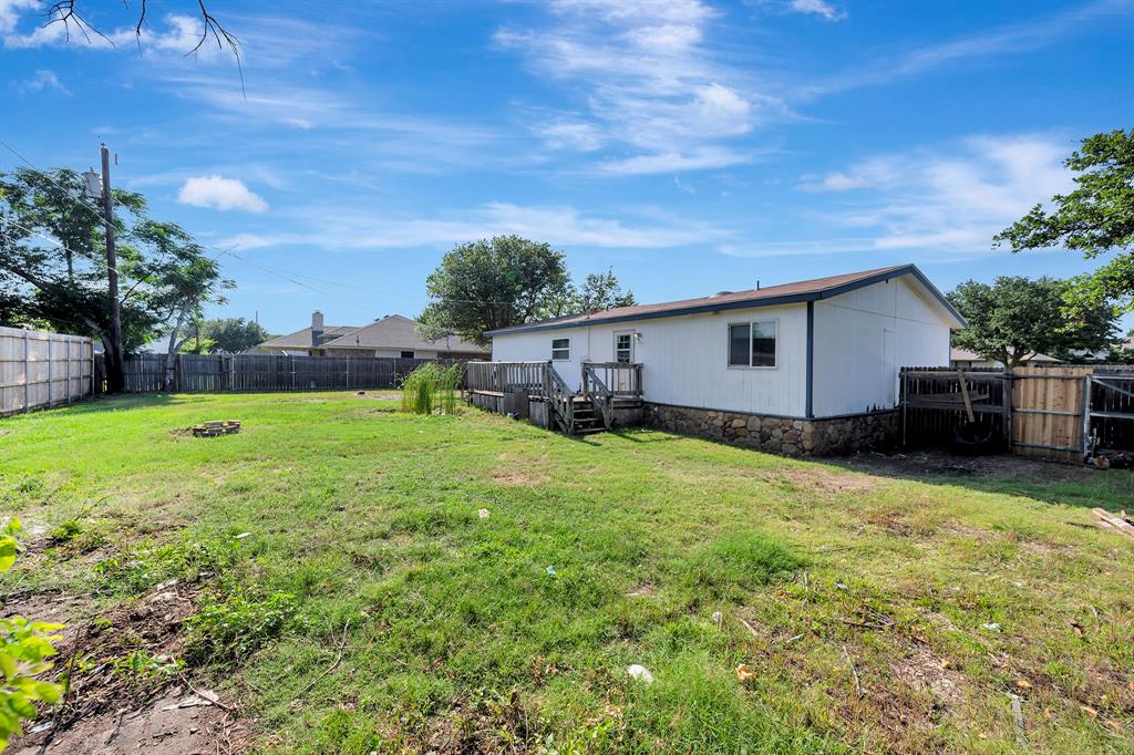 305 Branson Road Property Photo 4