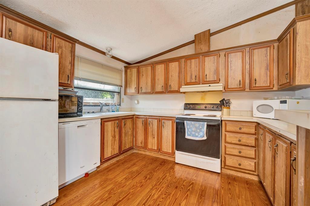 305 Branson Road Property Photo 11