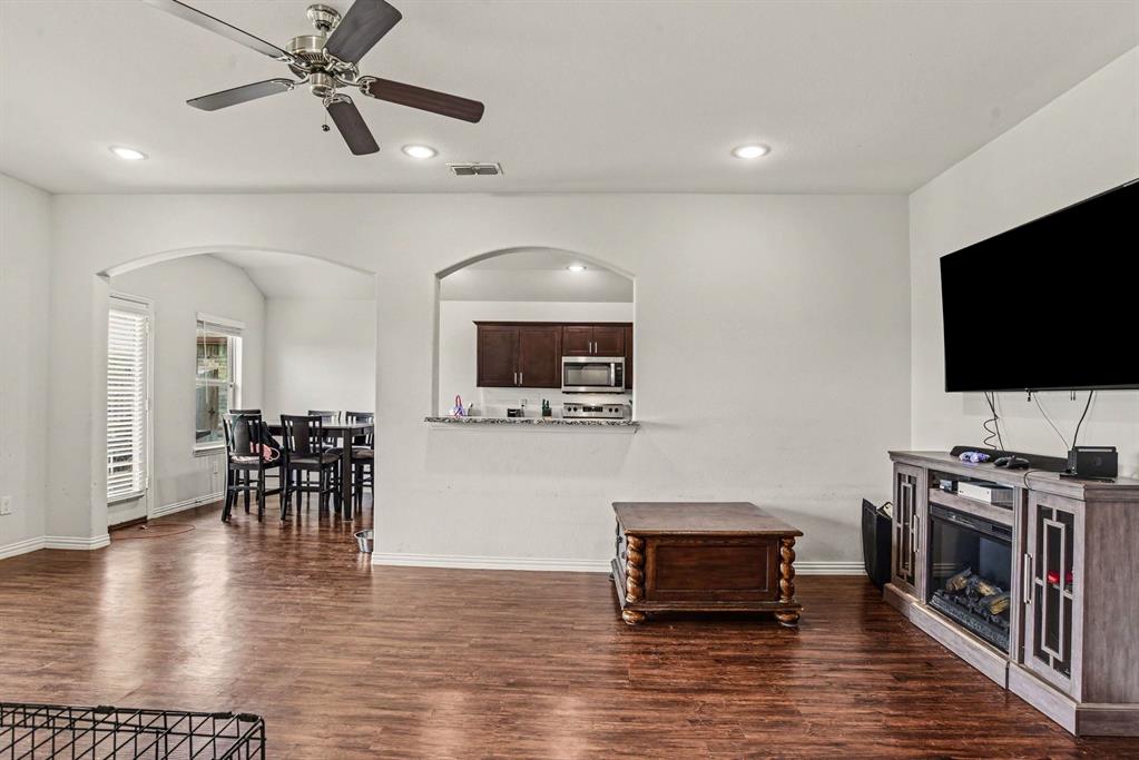 132 Willowbend Loop Property Photo 4