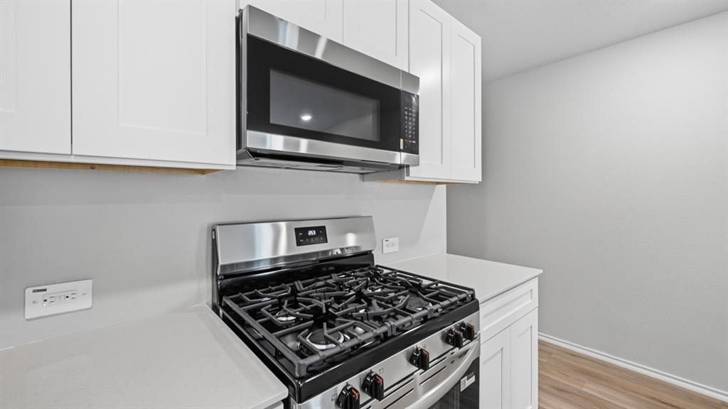 4128 Woodhill Bend Drive Property Photo 8