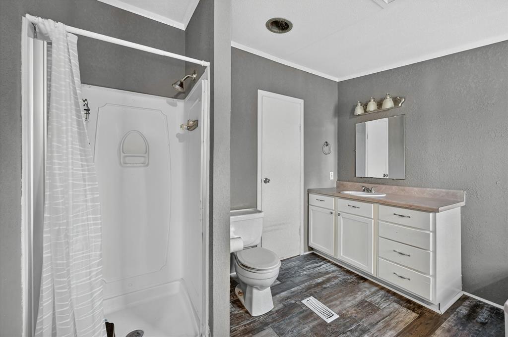 8316 County Road 508 Property Photo 32
