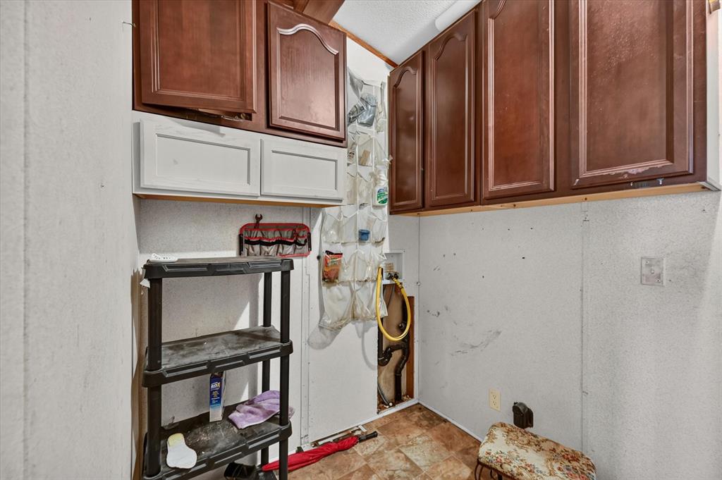 8316 County Road 508 Property Photo 33