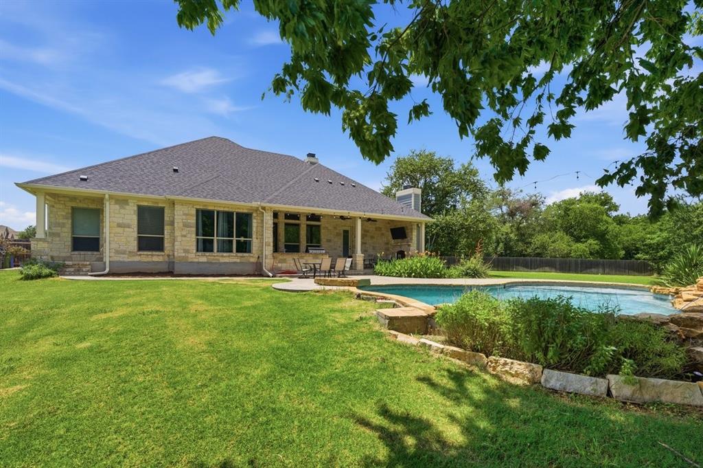 8 Freedom Court Property Photo 3