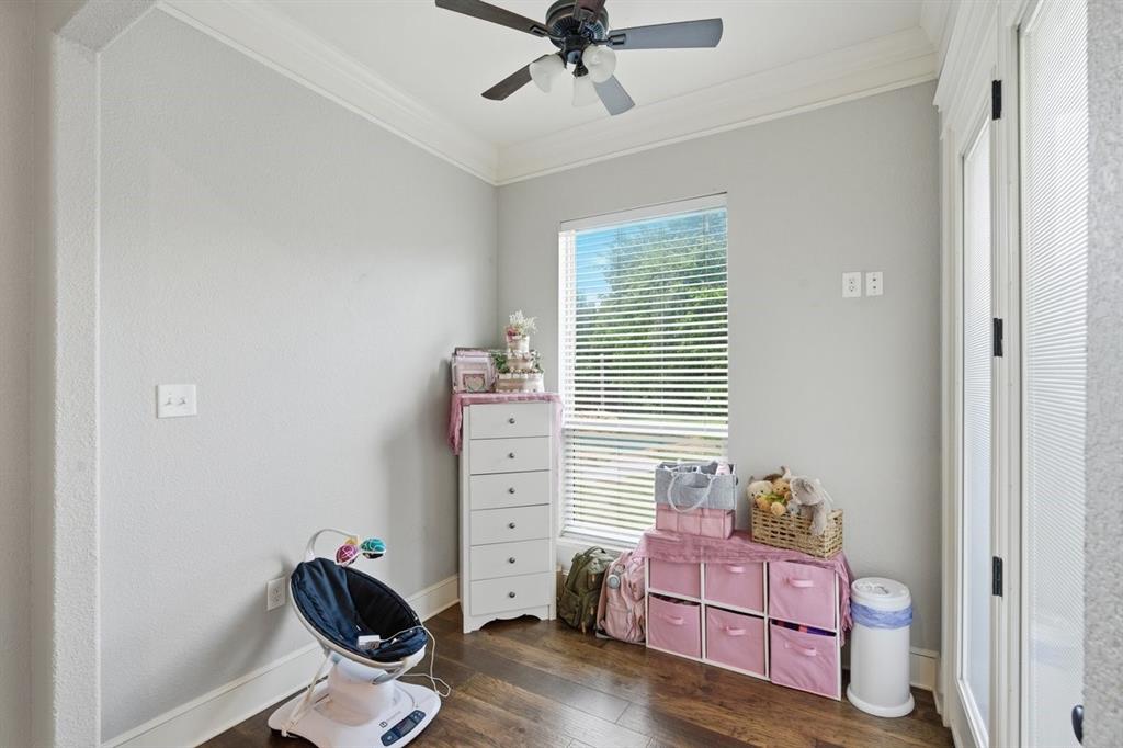 8 Freedom Court Property Photo 14