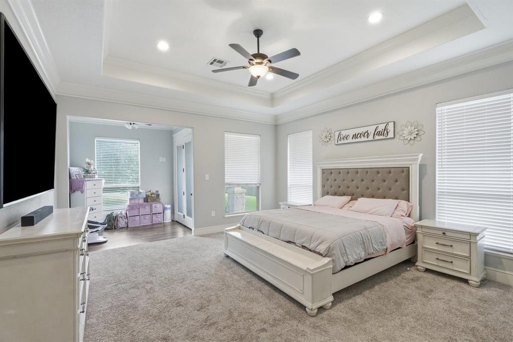 8 Freedom Court Property Photo 18