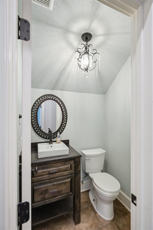 8 Freedom Court Property Photo 20