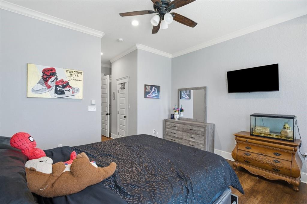 8 Freedom Court Property Photo 24