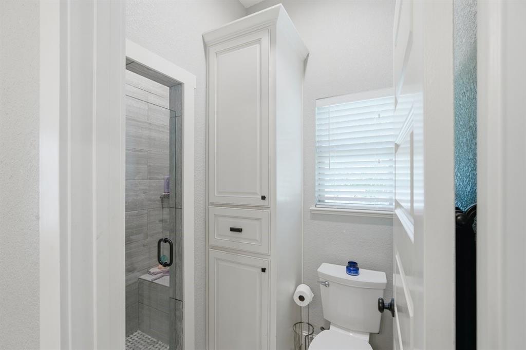 8 Freedom Court Property Photo 28
