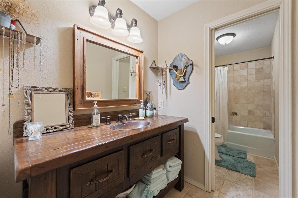 3001 E Fm 4 Property Photo 21