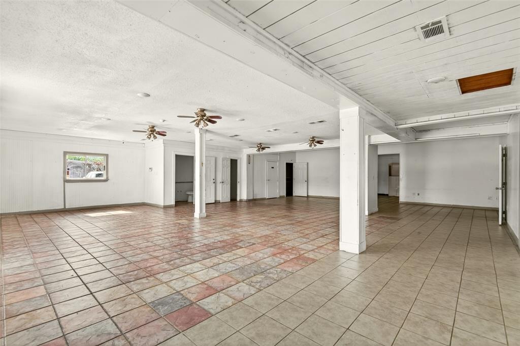 815 E Moore Avenue Property Photo 6