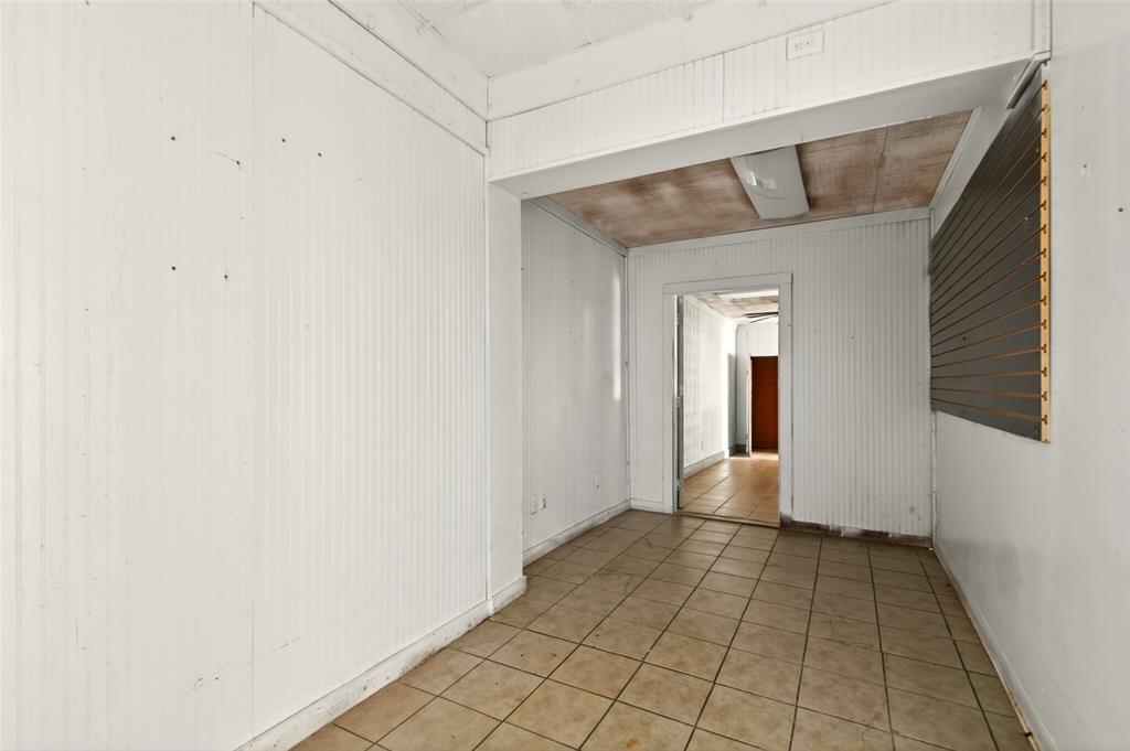 815 E Moore Avenue Property Photo 14