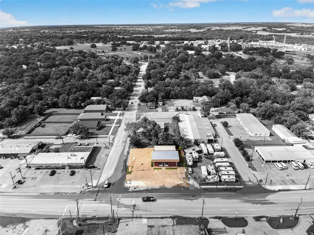 815 E Moore Avenue Property Photo 18