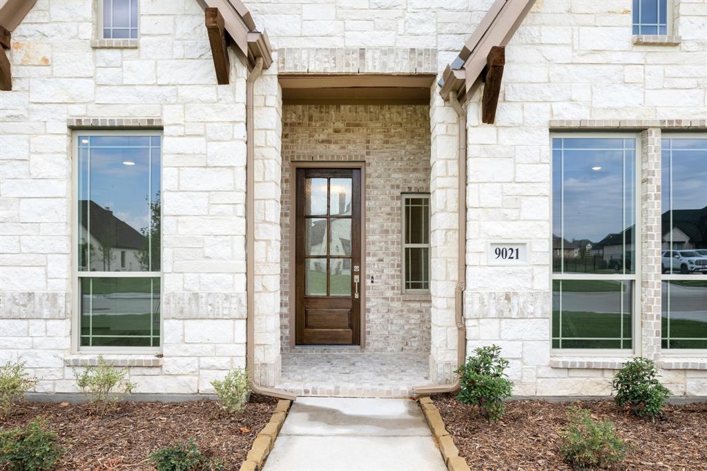 9021 Wood Duck Drive Property Photo 4