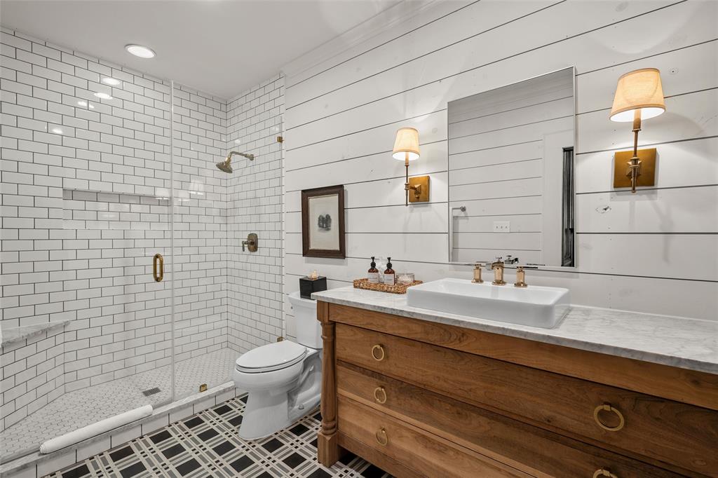 3601 Hillcrest Drive Property Photo 22