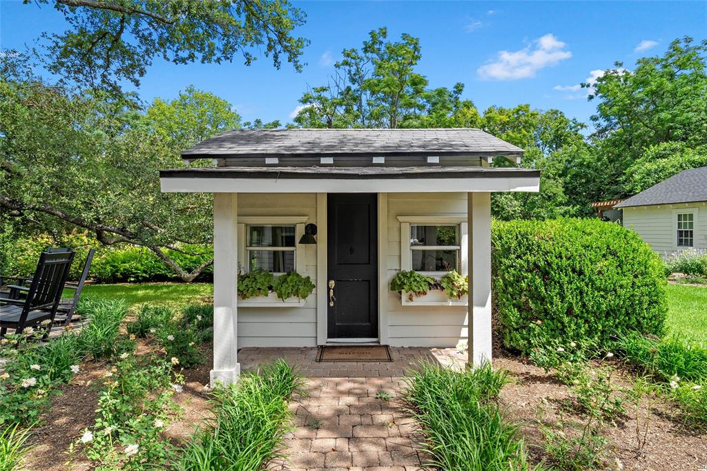 3601 Hillcrest Drive Property Photo 40