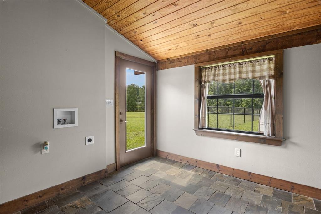 579 Fm 2882 Property Photo 13
