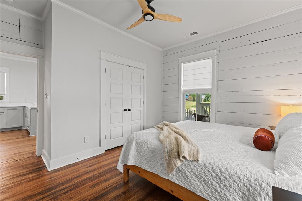 1012 Burnett Avenue Property Photo 23