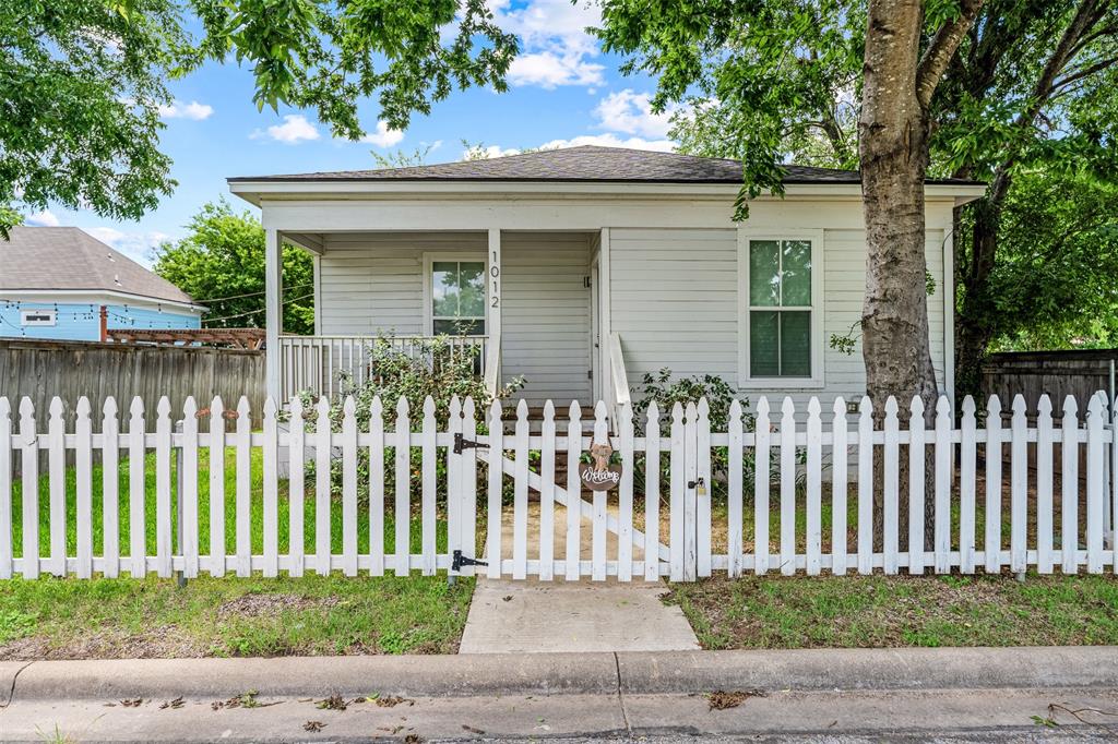 1012 Burnett Avenue Property Photo 31
