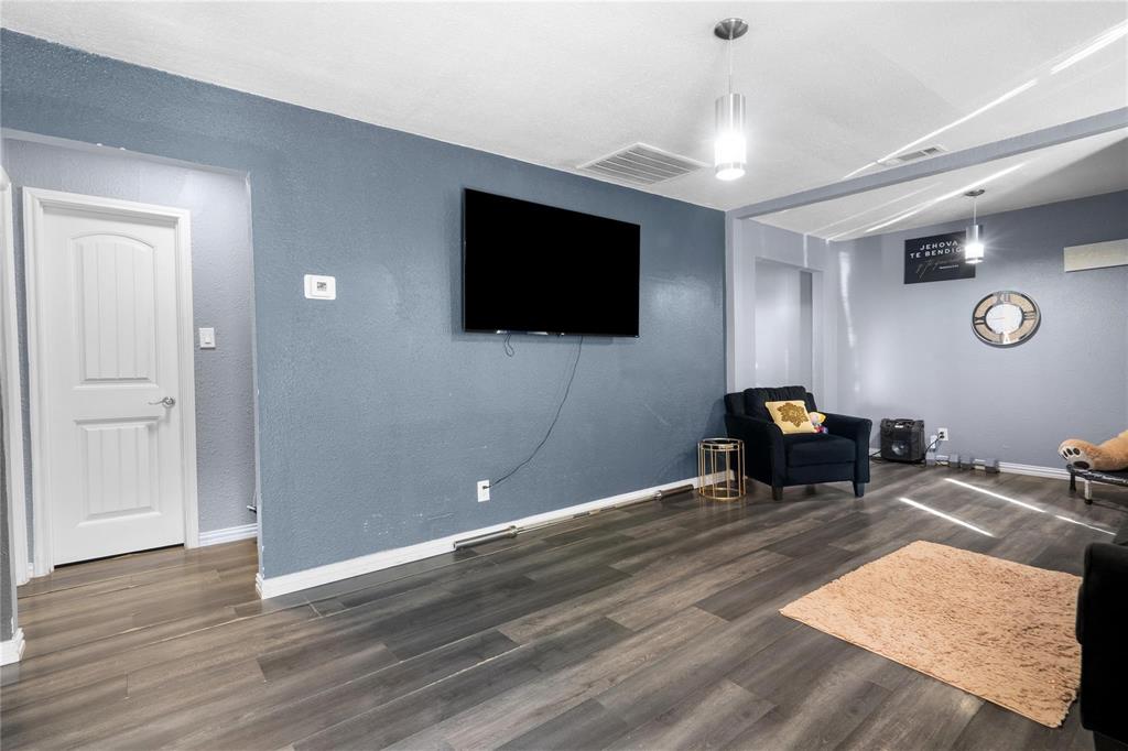 4115 S Peachtree Road Property Photo 4