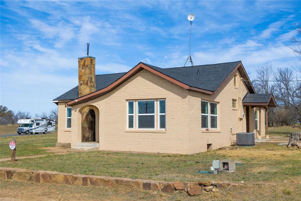 9224 Highway 279 Property Photo 3