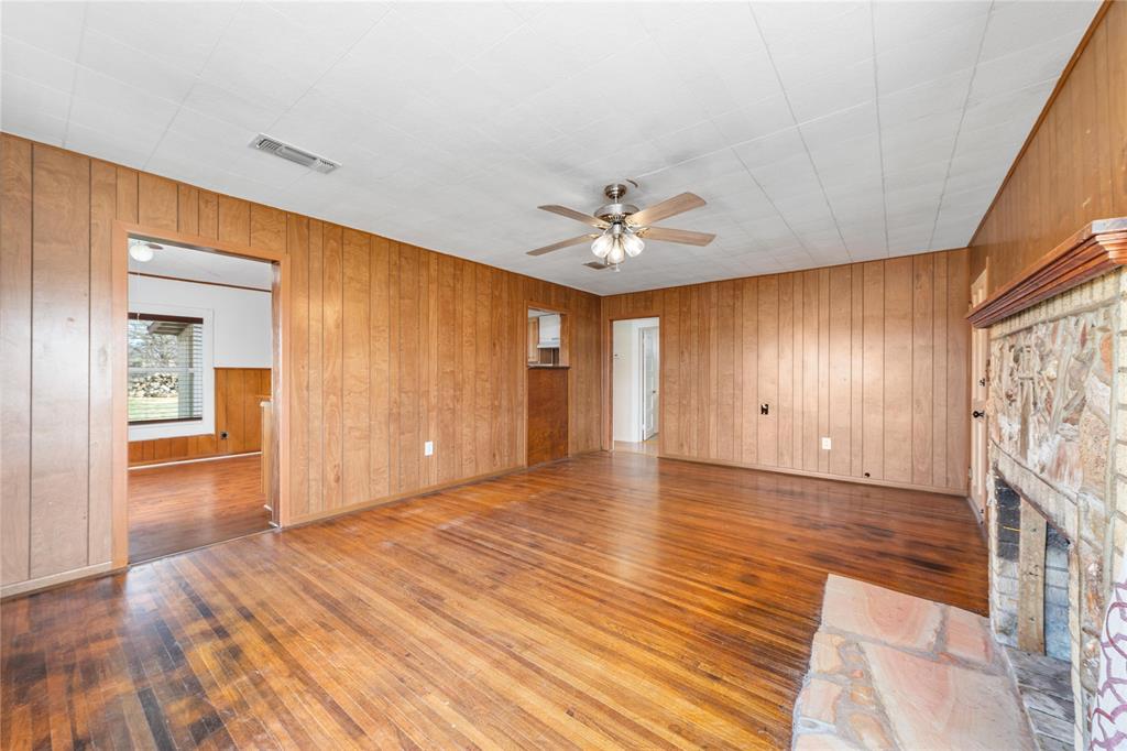9224 Highway 279 Property Photo 5