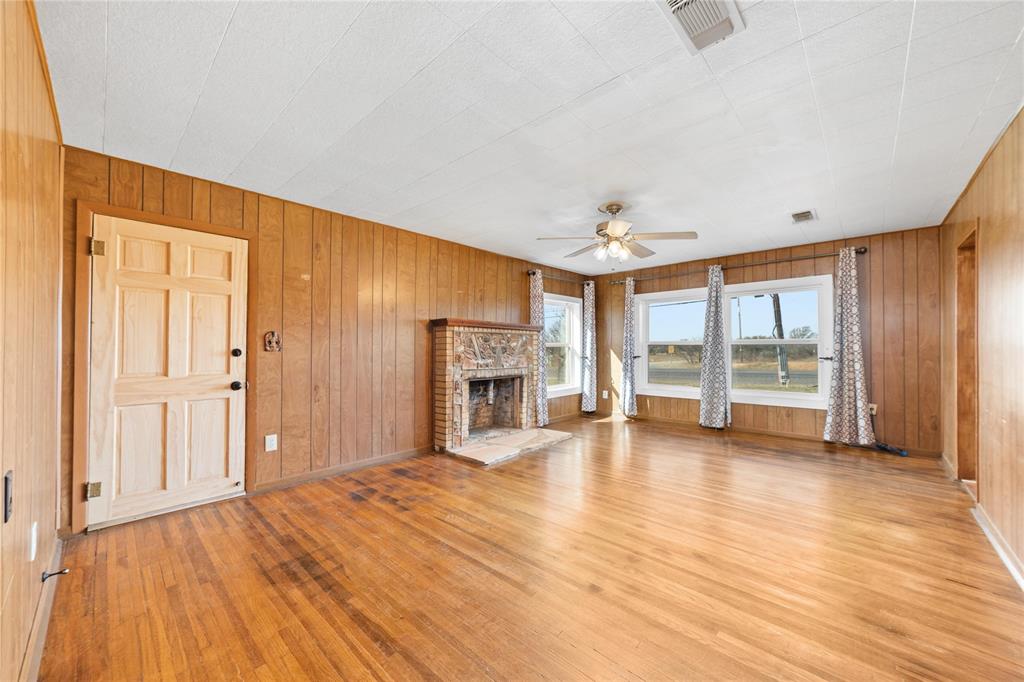 9224 Highway 279 Property Photo 7