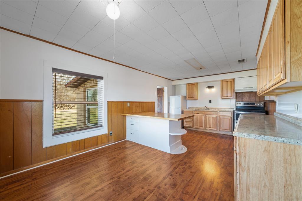 9224 Highway 279 Property Photo 8