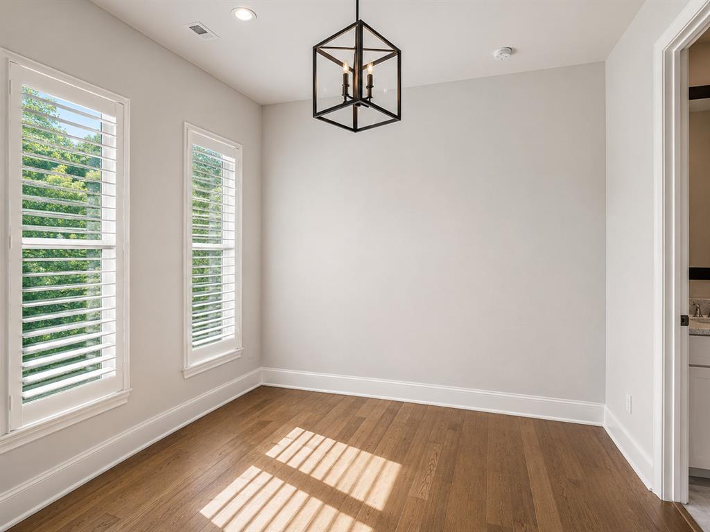 2114 Wenge Lane Property Photo 19