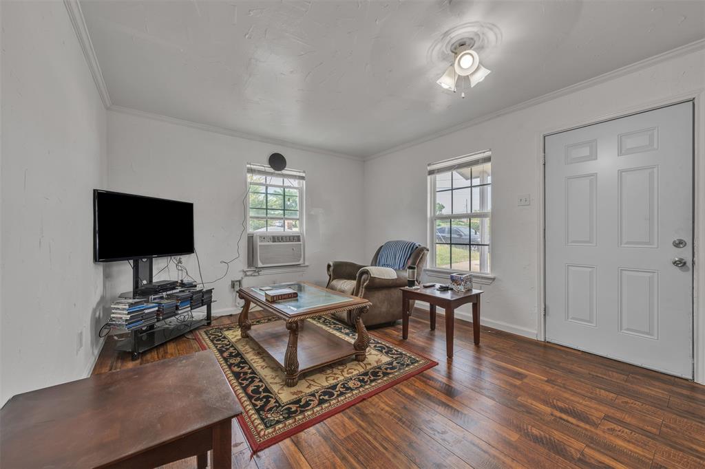 1500 Langston Street Property Photo 4