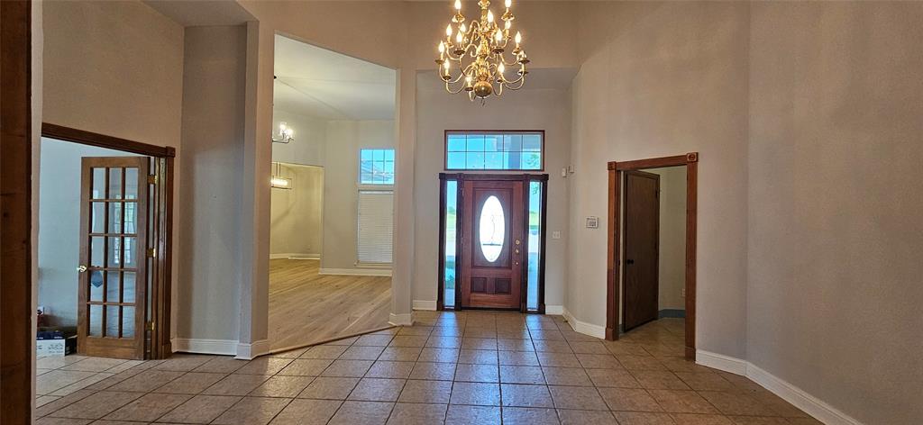 137 Oakview Road Property Photo 2