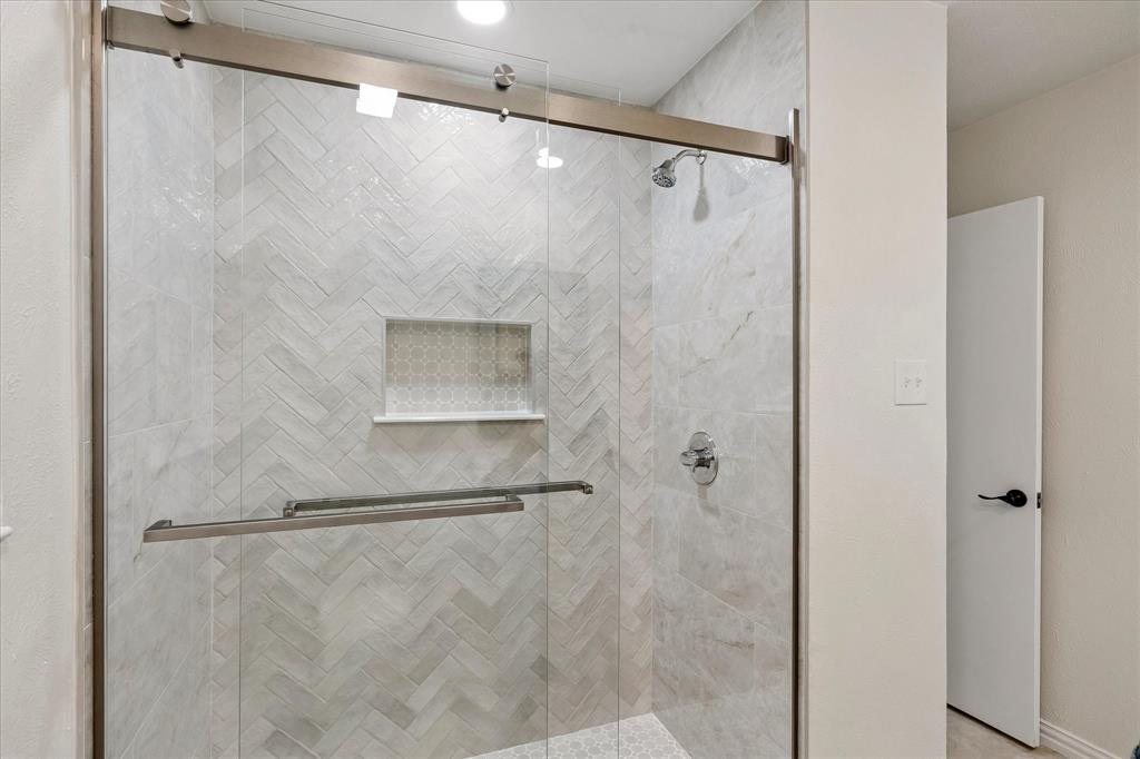 4113 Ridglea Country Club Drive Property Photo 24