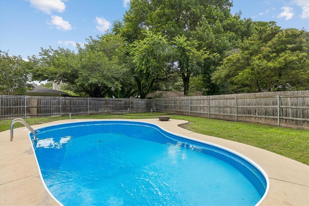 4113 Ridglea Country Club Drive Property Photo 33